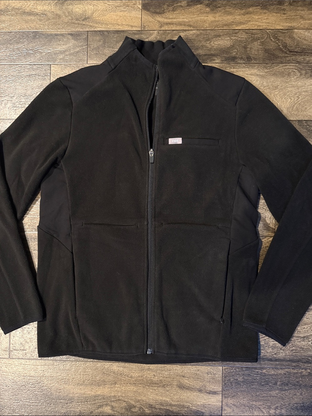 Figs Women’s Black On-Shift Fleece Jacket